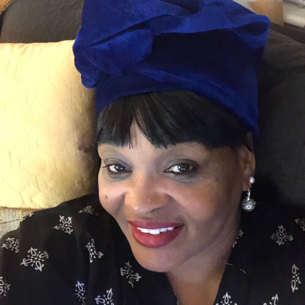 Meet your Posher, Lynnette